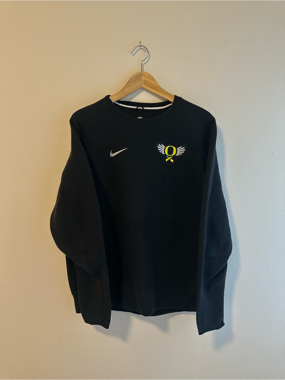 NIKE Oregon Ducks Team Issued Flight+Fight Crewneck Sweater Men’s L Black